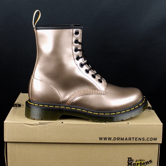 rose gold dr martens